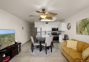 Hear the Waves from Beachfront Florence I #402! Dog-Friendly!