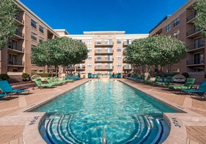 Spacious Apartment In Beautiful Uptown Dallas!