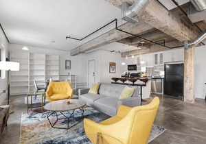 Spacious Loft on 5th St