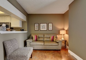 The Littlefields by Lodgewell | Downtown Loft | C6