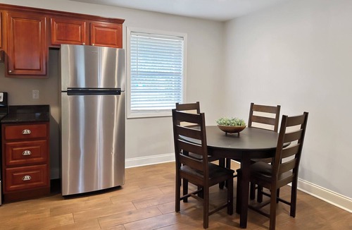 Jefferson Apartment | 1 BD Near Ochsner | Quiet Courtyard Community