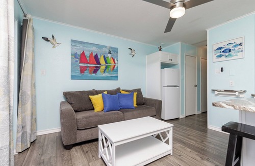 North Beach Condo | 1-bedroom condo in delightful Corpus Christi with WiFi, AC, Beachfront balcony