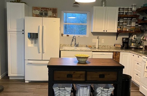 Jones Mills House | 1-bedroom vacation home near Lake Catherine State Park