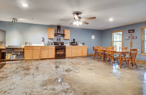 Higden House | 1 Mi to Greers Ferry Lake! Outdoor Adventure Base