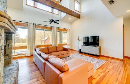 Little Elm House | 11 Mi to Downtown Denton: Spacious Ranch Retreat