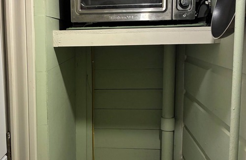 Monte Vista House | 1930s Rear Unit, 3 miles to DT, Walk 2 Trinity U, Private Entrance