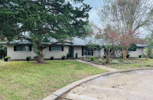 Alvin House | 1960's Time Capsule, in Alvin, Tx