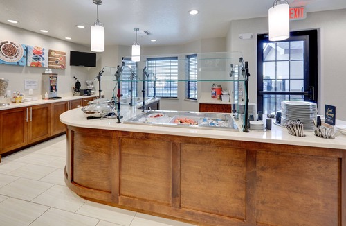 Schertz Apartment | 1BR Suite w/2 Queens | Breakfast, Pool & Fire Pit