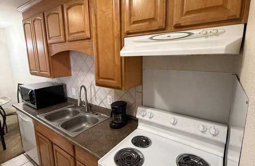 Sulphur Apartment | 2-bed Plant/Construction Crew Housing