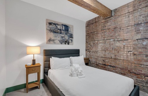 French Quarter Bed & Breakfast | 2 Bedroom Apartment, French Quarter, Rooftop Pool, Near Saenger & Canal