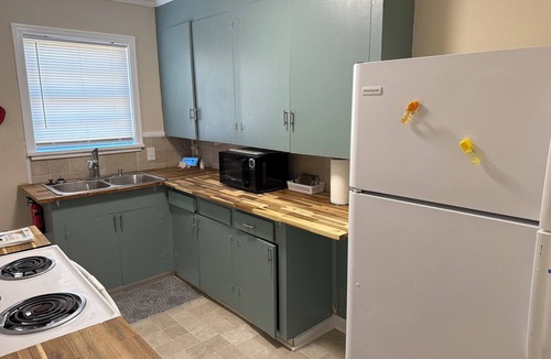 Highland Historic District Apartment | 2-bedroom apartment with WiFi, AC in charming Shreveport