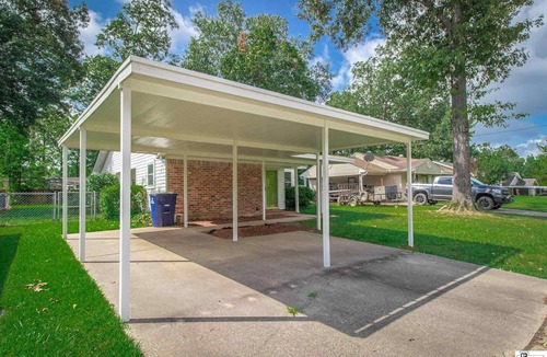 Fairbanks House | 2-bedroom residential home with screened in patio.