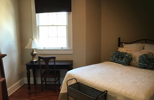 Faubourg Marigny Apartment | 2-bedroom upstairs apartment in charming New Orleans near French Quarter