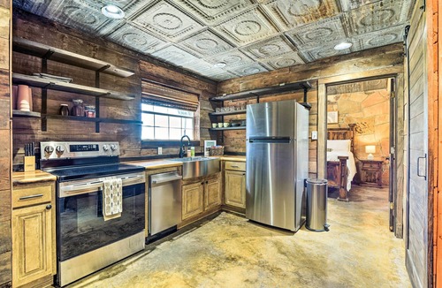 Sunset House | 2 Home Retreat on 29 Acres: ‘Sunset Ranch’