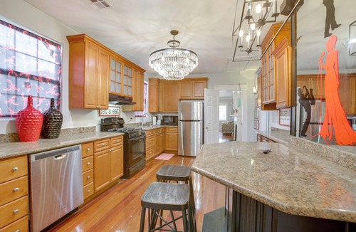 Central Carrollton Association House | 2 Mi to Audubon Park: Glam NOLA Gem