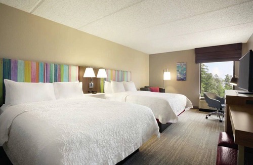 US 290 Hotel | 2 Perfect Stay for Families Visiting Texas Golf Studio – 6.4 Miles | Pets OK
