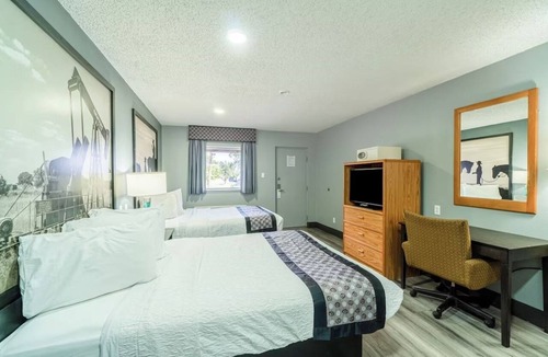 Ira Hotel | 2 Queen Beds with Kitchenette + Free Parking — Great Base for Snyder Town & Golf