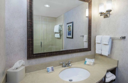 Far North Central Hotel | 2 San Antonio Rooms Ideal for Memorable Family Stays | PopStroke - 2.0 miles