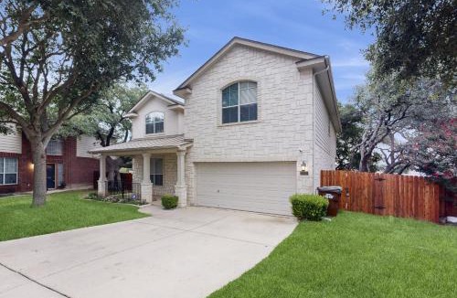 Far North Central House | 2-story house with back patio, grill, streaming, washer/dryer, & 2 living areas