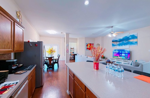 Grand Prairie House | {20% off June} Spacious Family Home - 5BR Sleeps 12 - Near Dallas-Fort Worth