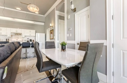 Faubourg Lafayette Condo | 20% OFF Monthly | 10% OFF Weekly-5BR Urban Penthouse in the Heart of New Orleans
