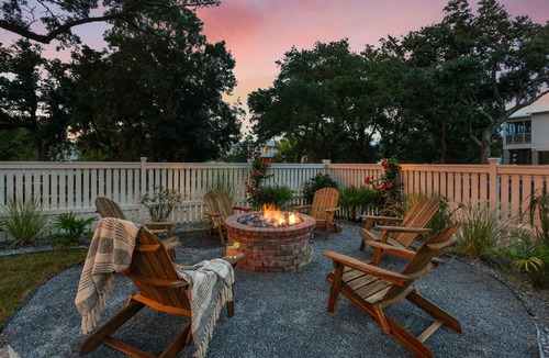 Bay St Louis House | 21BR Bay St. Louis Compound | Pools & Game Rooms
