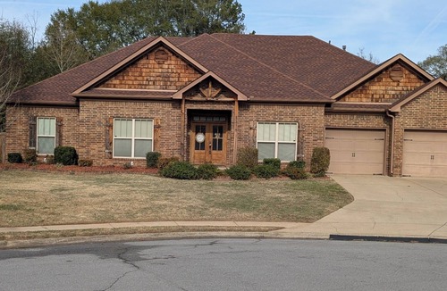Ferndale House | 2651 sqft - Fenced Backyard/Firepit/5m to LR