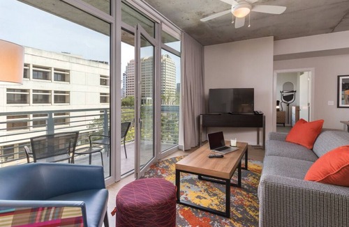 Civic District Condo | 2BD/Austin - Full Kitchen, W/D, Balcony, Fire Pit!