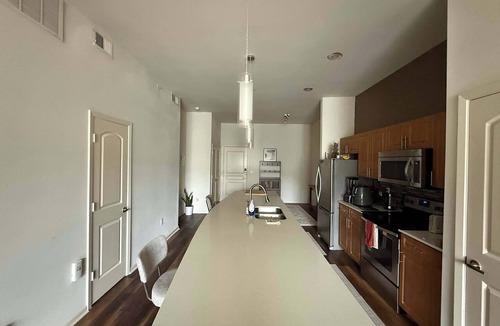 North Burnet Apartment | 2BR/Modern Haven/Across from Gucci at The Domain