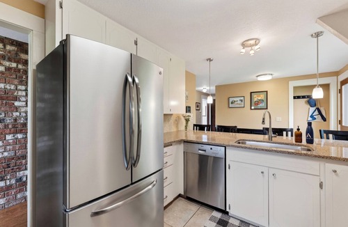 Clinton House | 3-Acre A-Frame Retreat + Firepit + Outdoor Dining | Mins to Ferry and Beaches