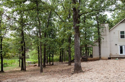 Paris House | 3 Bedroom 2 Bath Cozy Country Home with beautiful scenery