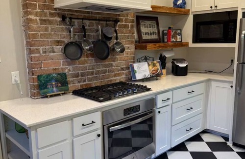 Mid City North House | 3-bedroom bungalow in Spanish Town Baton Rouge 3mi from LSU!
