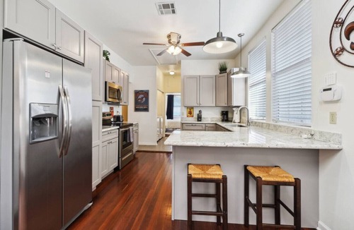 Broadmoor House | 3 Bedroom Home in the Heart of New Orleans!