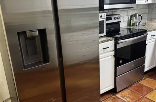 Southwest Arlington House | 3-bedroom house in Arlington, 20 minutes from AT&T Stadium and the Stockyards.