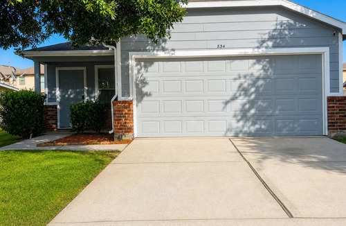 Houston House | 3-bedroom house in peaceful Houston with cool AC breeze