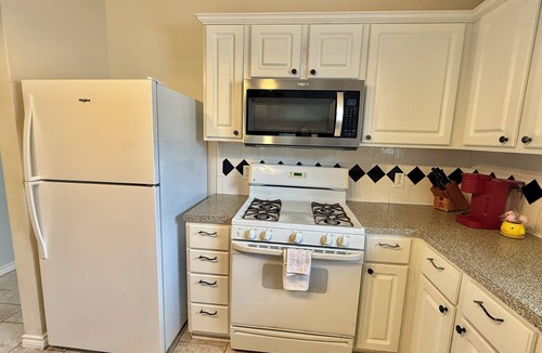 Pearland House | 3-bedroom house in perfect Pearland with cool AC breeze