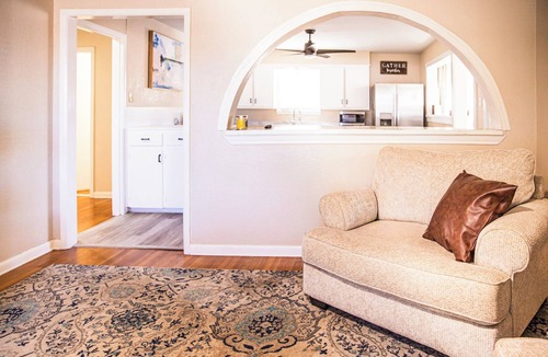 Abilene House | 3-bedroom house in superb Abilene with cool AC for relaxing stays