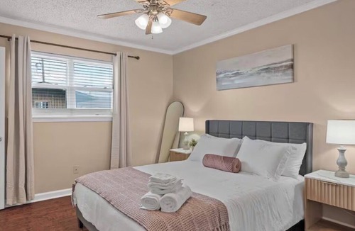 Barksdale Air Force Base House | 3-bedroom house in serene south Bossier City with all the comforts of home!
