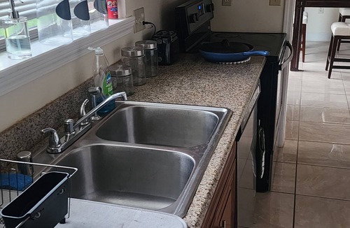 Meraux House | 3-bedroom house inMeraux with charm minutes away from downtown New Orleans