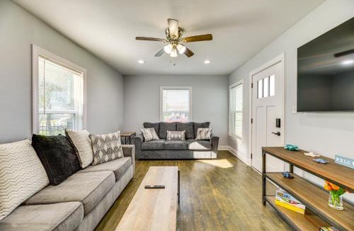Del Mar House | 3 Mi to Beach: Family Home in Corpus Christi!