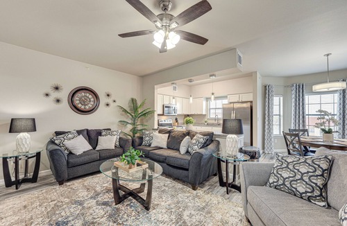 Eckhert Crossing Condo | 3 Mi to Hospitals: Stylish Condo in San Antonio!