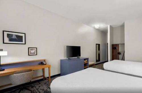 South Baton Rouge Hotel | 3 Peaceful Rooms w/Easy Pool Access + Free Breakfast Near Dining & Attractions