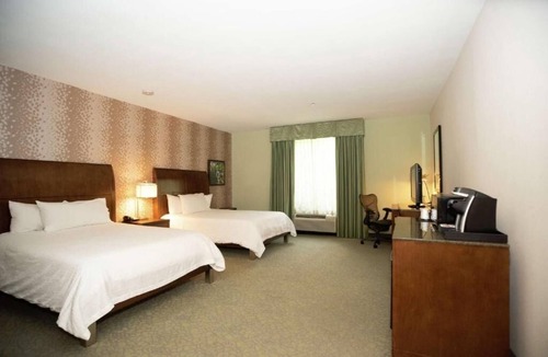 Covington Hotel | 3 Rooms Near Covington Attractions, Pet-Friendly, with Heated Swimming Pool