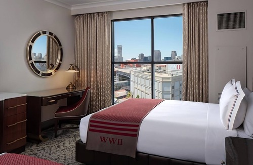 Arts/Warehouse District Hotel | 3 Stylish Units, Relax and Unwide, Near Lafayette Square!