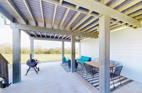 Texas Gulf Coast Region House | 30-Acre Danbury Retreat By the Bayou: BBQ & Views