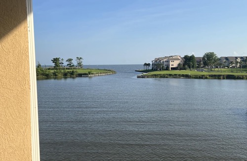 Lewisburg Condo | 30 Day Minimum - Waterfront Condo Retreat with Spectacular Views