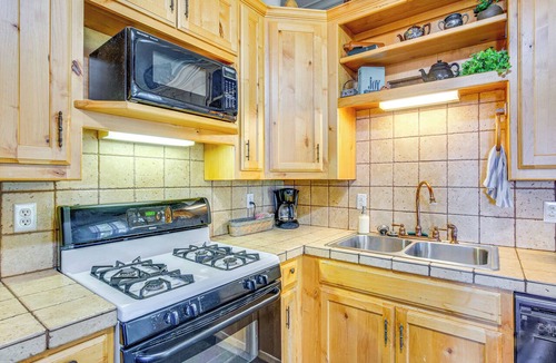 Nemo House | 30 Mi to Fort Worth: Rural Retreat w/Patio!