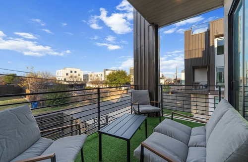 West Dallas House | 360 City Views+Pool, Hot tub, Sauna, Rooftop