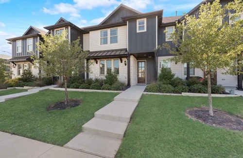 Tarrant County Condo | 3BD TownHome Tavolo Pk F Worth FW001