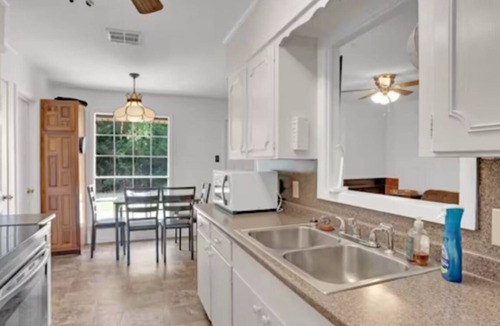 Bossier City House | 3BR Bossier City Home Near Barksdale & Boardwalk